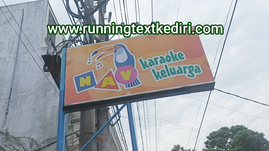 <p>Neon box di depan tempat Lokasi anda sedang menjalankan usaha anda dengan begitu akan banyak orang yang berlalu Lalang mengetahui bahwasannya Lokasi tersebut tempat yang di cari, dengan begitu tempat usaha anda akan menarik perhatian karna adanya neon di Lokasi tersebut, neon cantik jadi bikin menarik perhatian warga sekitar hanya dengan harga murah.</p>